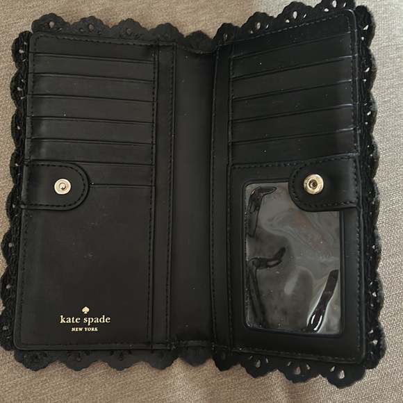 Kate Spade Scalloped Handbag and Wallet - Picture 3 of 9